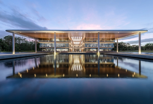 Sede PGA TOUR / Foster + Partners - Fotografía exterior, Edificio De Oficinas