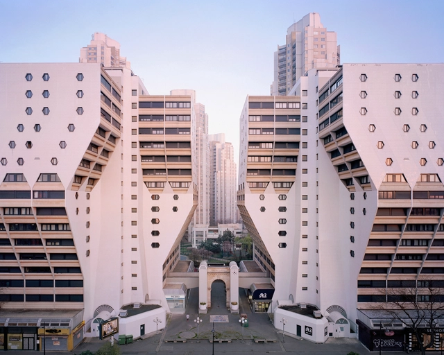 What Is Postmodernism? - Featured Image