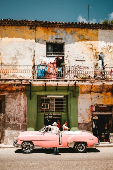 As Cuban Homes Collapse, Is There Hope to Rebuild? - Featured Image