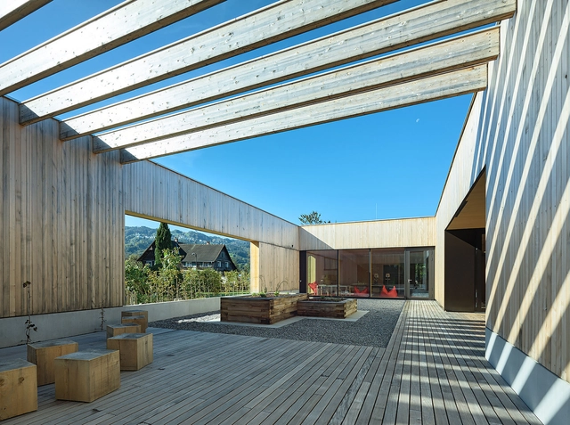 Unterdorf Elementary School / Dietrich | Untertrifaller Architekten - Exterior Photography, Elementary & Middle School