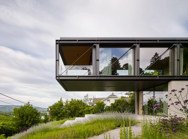 Casa en los viñedos / Dietrich | Untertrifaller Architekten + Alexander Janowsky - Fotografía exterior, Casas