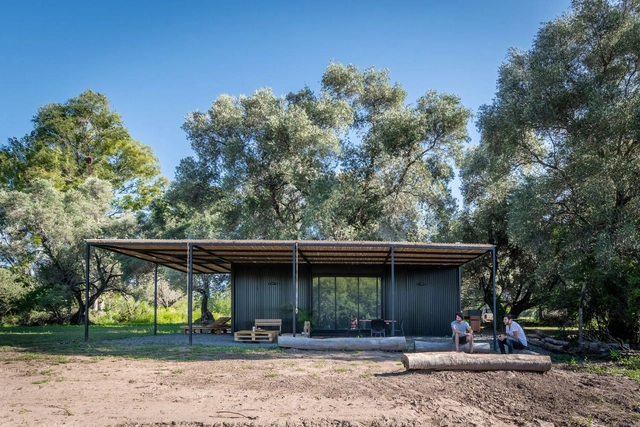 Módulos Habitables / SET Ideas - Fotografía exterior, Casas, Jardín, Mesas, Bosque