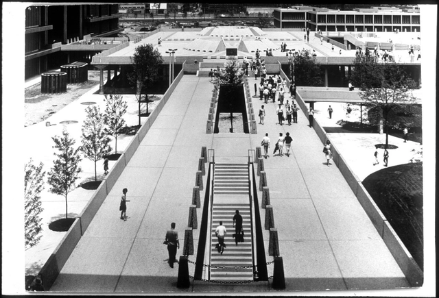 Exploring Chicago’s Lost Walkway System  - Featured Image