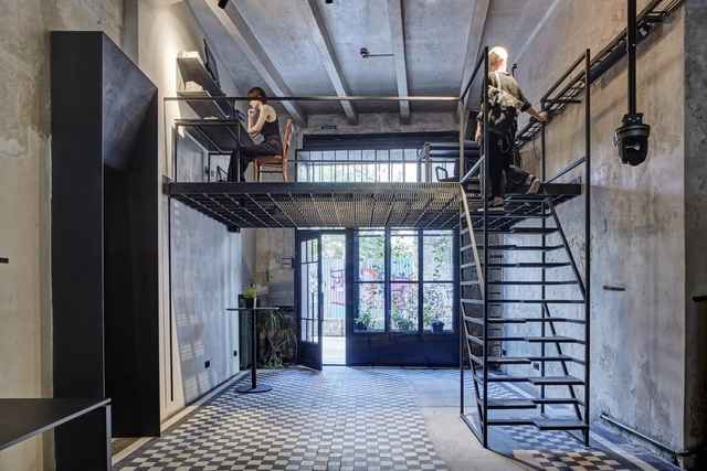 Radio Garage / studio architecture & design O.M.SHUMELDA - Interior Photography, Adaptive Reuse, Beam, Facade, Door, Arch, Handrail