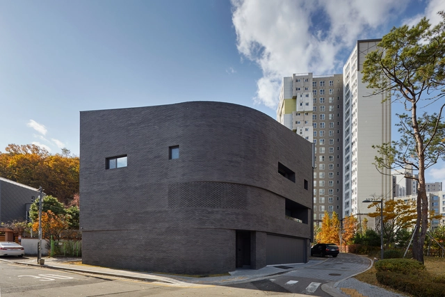 开放场地中的独立房屋，N 号住宅 / SOSU ARCHITECTS - 建筑图, 独立住宅, 表皮