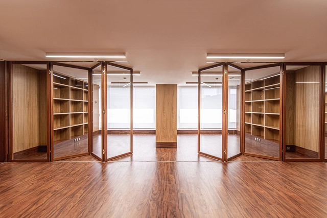 Salas para Professores de Mandarim Instituto Confúcio / Barata Arquitectos - Fotografia de Interiores, Sala De Aula, Porta, Fachada, Armário