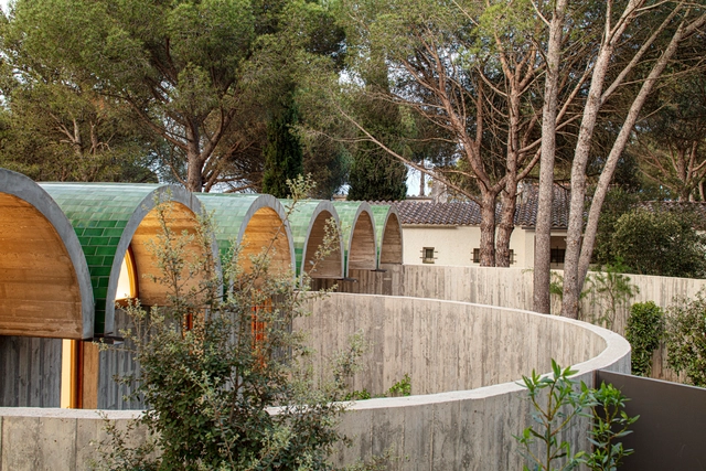 Casa S2 / Bellafilarquitectes - Fotografía exterior, Casas, Fachada, Arco