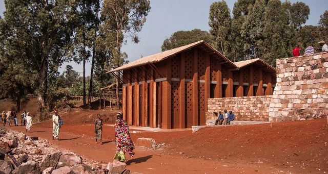 Re-evaluating Critical Regionalism: An Architecture of the Place - Featured Image