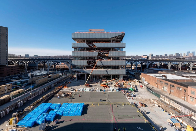 Diller Scofidio + Renfro’s Columbia Business School Carves Out a Niche with Crystalline Curves - Featured Image
