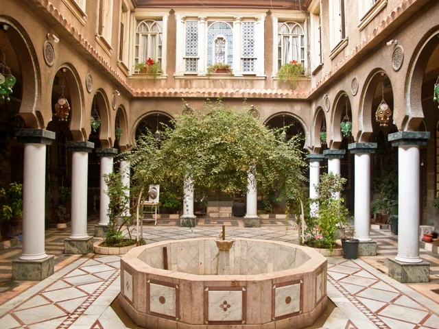 Polished, Private, and Passive: Traditional Courtyard Houses and their Timeless Architectural Features - Featured Image