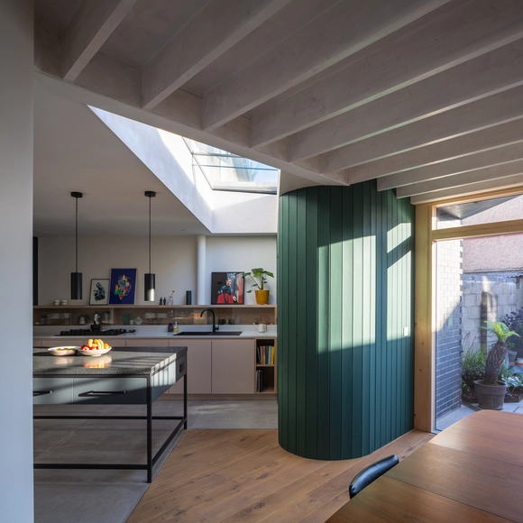 Casa triangular Tenters / Robert Bourke Architects - Fotografía interior, Casas, Cocina