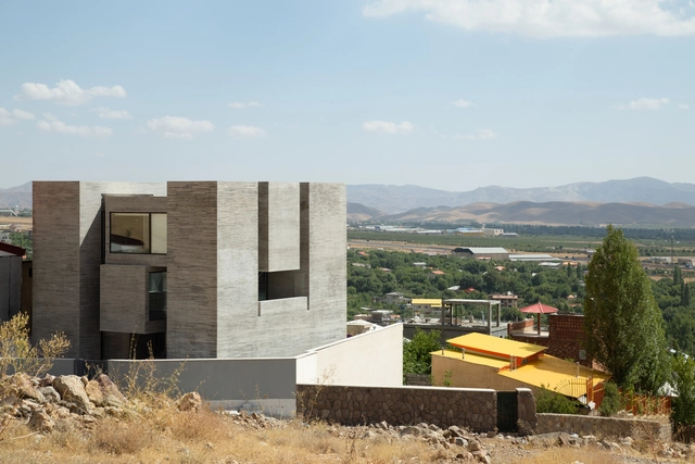 ‘魔方’堡，Ayenevarzan 住宅 / MAAN Architecture Group - 建筑图, 独立住宅