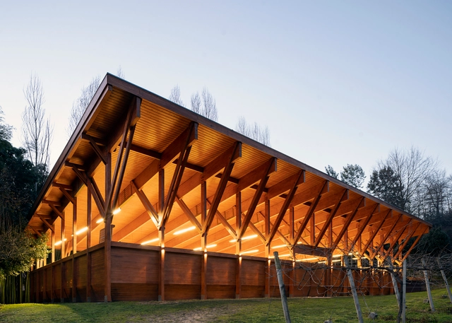 MG Coudelaria Stud Farm / Visioarq Arquitectos - Exterior Photography, Stable