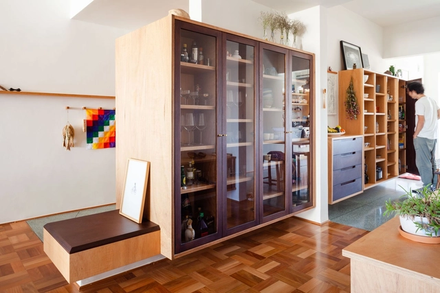 Apartamento Topázio / Sabiá Arquitetos - Fotografia de Interiores, Interiores De Apartamentos, Porta, Mesa