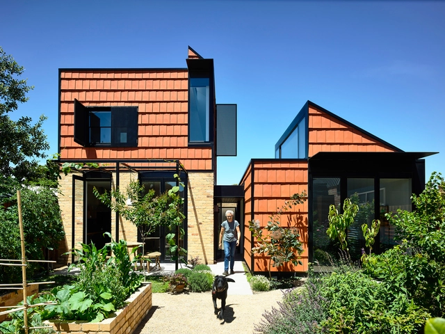 Home Gardens: Residential Projects That Embrace Agriculture - Featured Image