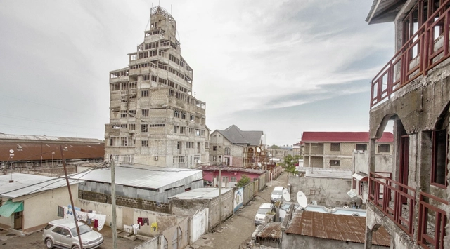 Guia arquitetônico da África subsaariana: explorando a arquitetura de Bangui e Kinshasa - Imagem de Destaque