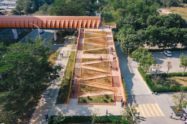 Passarela da Escola Primária Experimental de Chang’an / Zhutao Architecture Design Studio - Fotografia de Exterior, Escola Primária, Escada