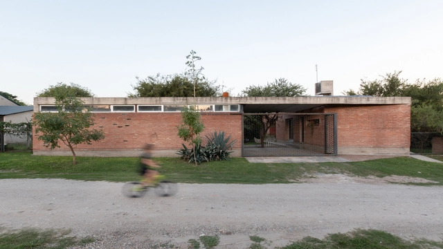 Casa - taller / Barq's taller de arquitectura - Fotografía exterior, Casas, Jardín, Fachada