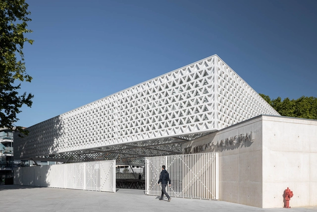 Vila Nova de Famalicão Municipal Market Rehabilitation Project / Rui Mendes Ribeiro - Exterior Photography, Market, Facade