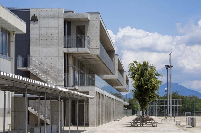 Shimotsuma Junior High School / MIKAMI Architects - Exterior Photography, Schools 
