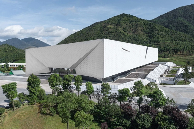 南方红军三年游击战争纪念馆 / 华建集团上海建筑设计研究院 - 建筑图, 纪念中心