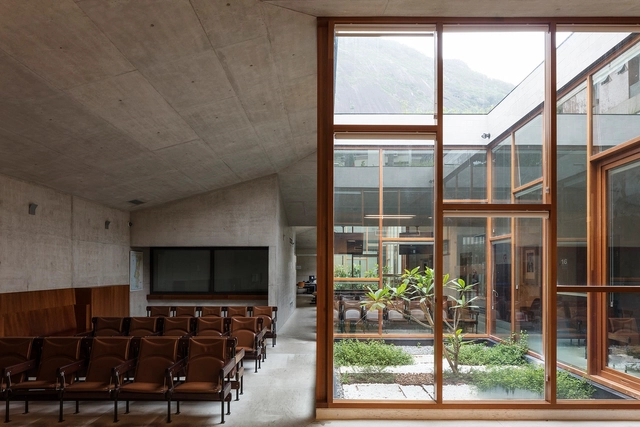 Consulado General de Portugal en Río de Janeiro / Campos Costa Arquitetos - Fotografía interior, Embajada, Fachada