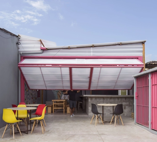Tienda Açaípark / Dezembro Arquitetos - Fotografía exterior, Restaurant, Fachada, Sillas