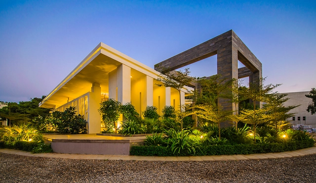 Building Up: Modern Architecture in Pakistan - Featured Image