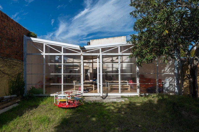 Casa del Niño / Parada Cantilo Estudio - Fotografía exterior, Guardería