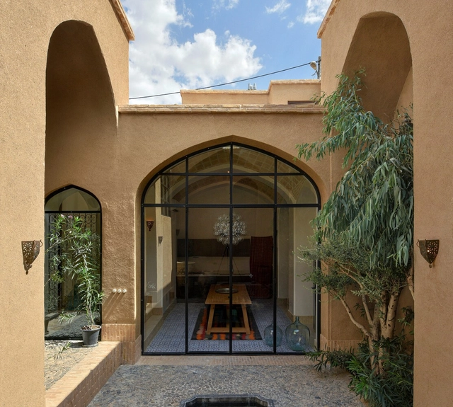 The Weaver Loft / Ravagh Atelier - Exterior Photography, Renovation, Chair
