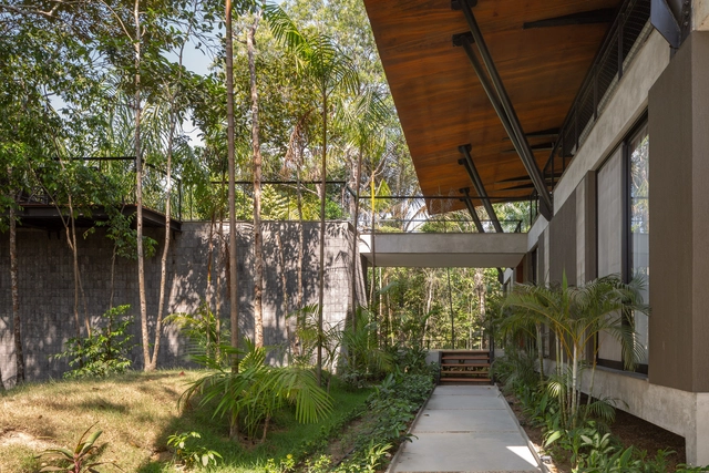 Casa Tarumã / Laurent Troost Architectures - Fotografia de Exterior, Casas, Fachada