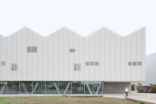 Polideportivo para el campus de la escuela Überlingen / wulf architekten - Fotografía exterior, Arquitectura Deportiva, Fachada