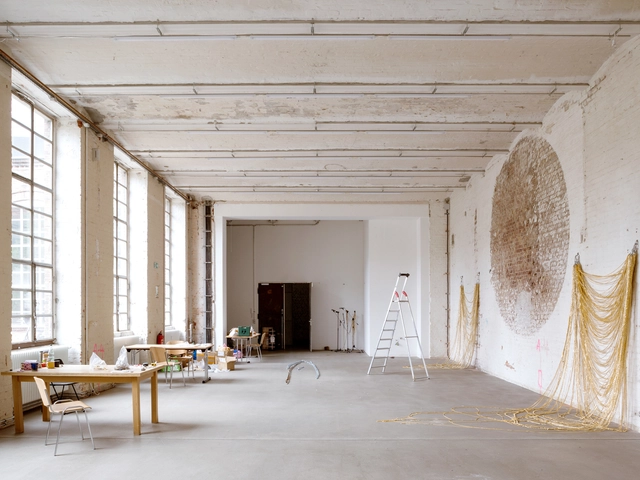 Lindower 22 Building / Asa Studio Albanese - Interior Photography, Mixed Use Architecture, Beam, Facade, Door, Table, Chair