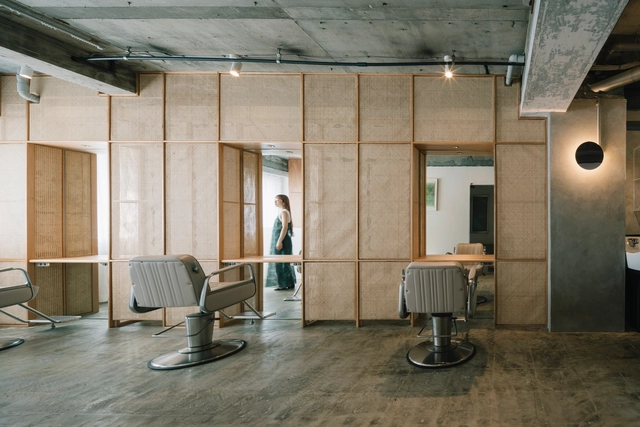 FUYU Salon / FATHOM - Interior Photography, Wellness Interiors, Column, Chair
