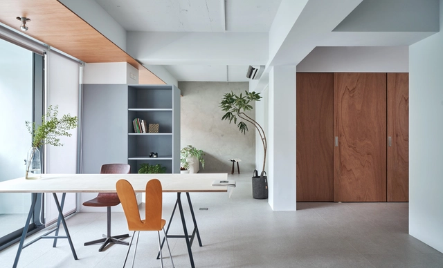 Tree House / ST Design Studio - Interior Photography, Apartment Interiors, Table, Chair