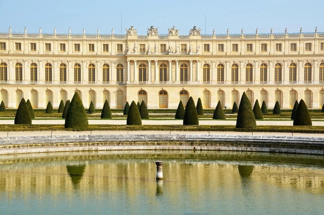 Palácio de Versailles na França é convertido em hotel de luxo - Imagem de Destaque