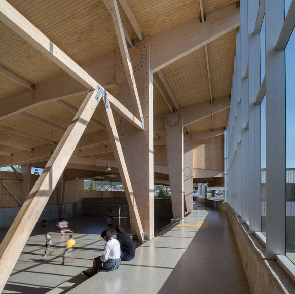 Arquitectura con Madera Laminada: 17 edificios notables en Chile - Imagen Principal