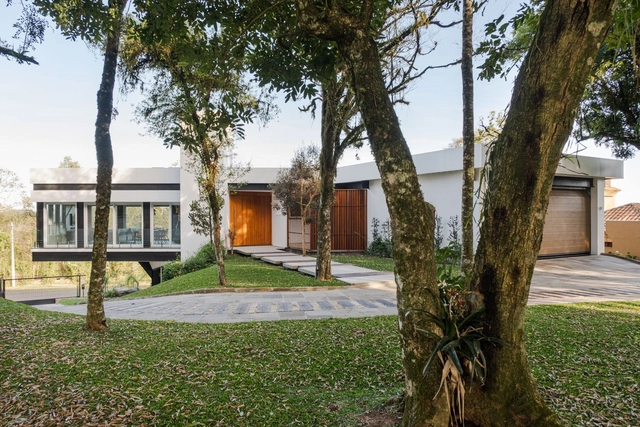 Casa Mirante / Studio 218 - Estúdio de Arquitetura - Fotografia de Exterior, Casas, Jardim, Fachada, Porta