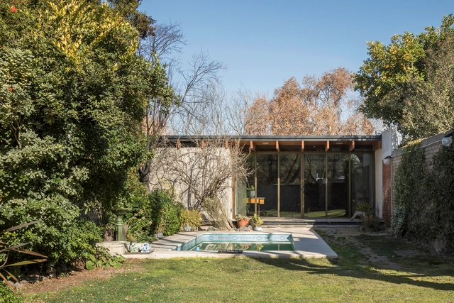 Quincho para Facundo / Primer Piso Arquitectos - Fotografía exterior, Ampliación, Jardín, Puerta, Fachada