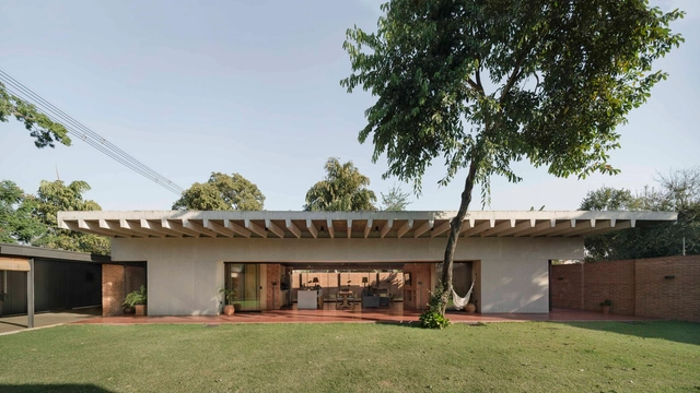 House in Asunción / Josep Ferrando Architecture - Exterior Photography, Houses, Facade