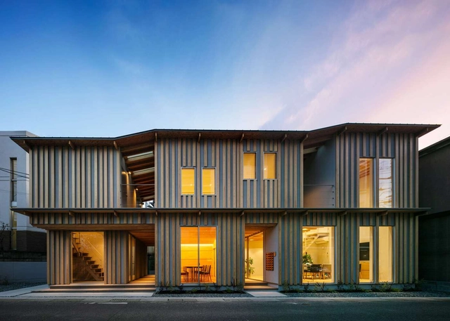 Escritório em Sakurazaka / Design Associates Nakamura - Fotografia de Exterior, Edifícios De Escritórios, Porta, Fachada