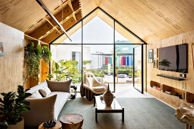 Casa LG Thinq / Estudio Guto Requena + Pax Arquitetura - Fotografia de Interiores, Interiores Residenciais, Viga, Porta, Cadeira