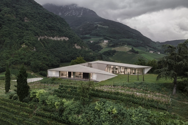 Kastelaz Hof House / Peter Pichler Architecture - Exterior Photography, Houses