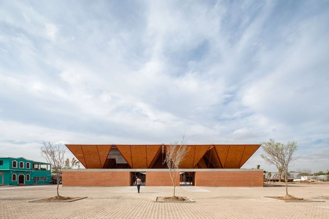 Matamoros Market / Colectivo C733 - Exterior Photography, Market, Facade