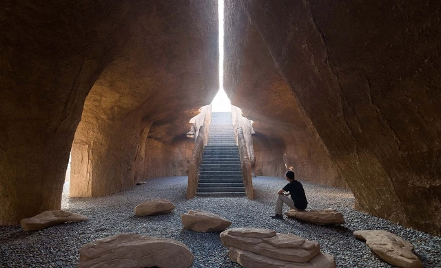Ancient History: China's Legacy of Monuments and Memorials - Featured Image