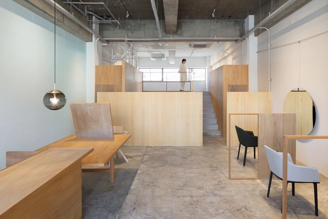 Laughter Hair Salon / SIDES CORE - Interior Photography, Retail Interiors, Kitchen, Beam, Table, Chair