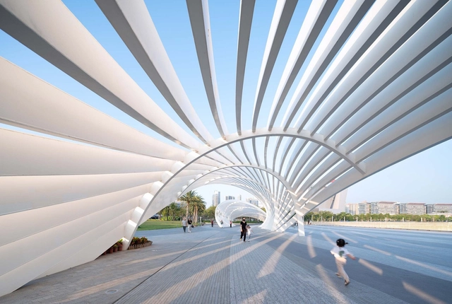 Coastal Design: The New Waterfront Parks Making Waves - Featured Image