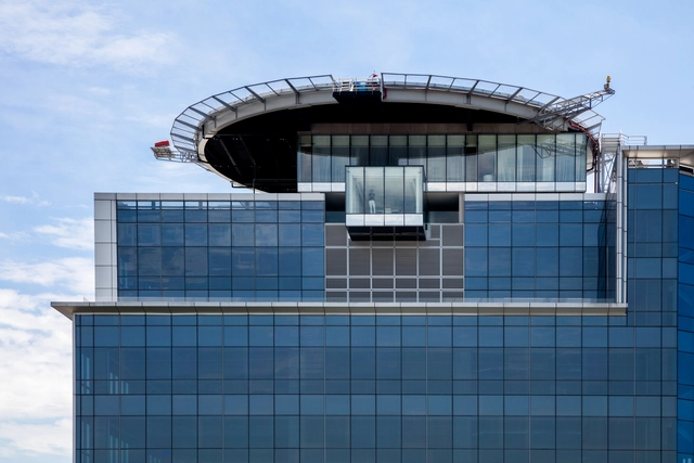 墨西哥城最高建筑的直升机停机坪 / Undecorated + Tomas Janka + Coss + Bodin - 建筑图, 适应性利用, 表皮
