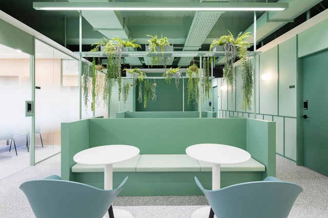 Oficinas con vegetación integrada: 7 ejemplos notables - Imagen Principal