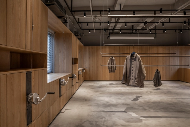 Atesimo / TEMP - Interior Photography, Retail Interiors, Beam